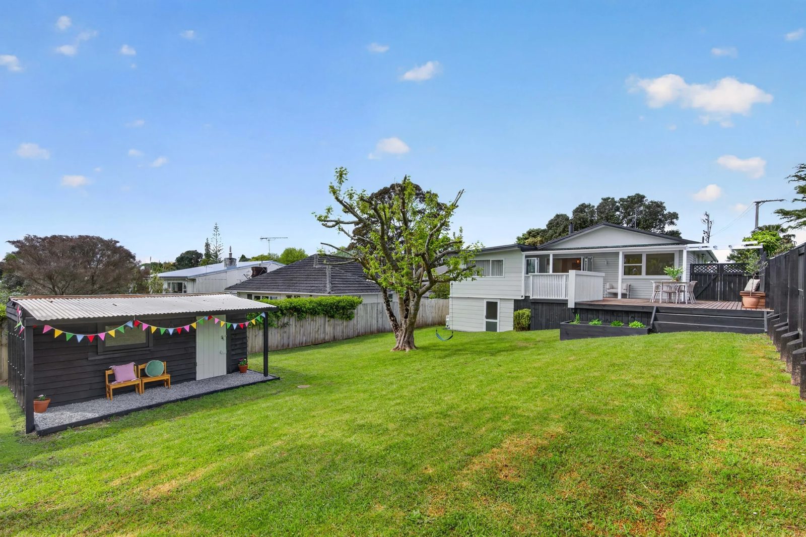 56 Totara Road, Te Atatu Peninsula, photo 5