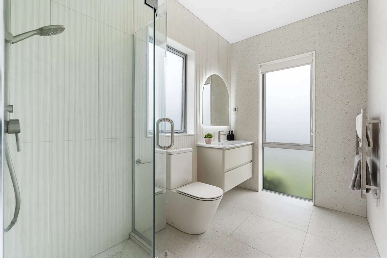 19 & 19A Surf View Crescent, Red Beach, photo 17