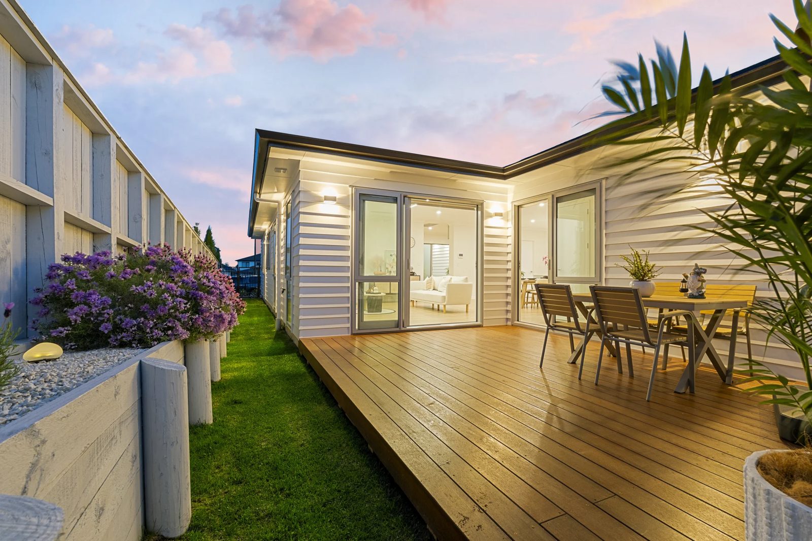 19 & 19A Surf View Crescent, Red Beach, photo 5