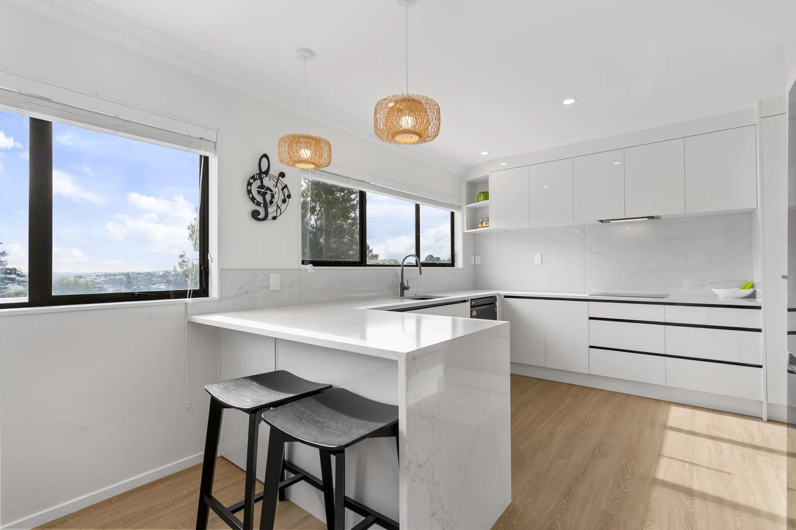 25 Coromandel Crescent, Mairangi Bay, photo 2