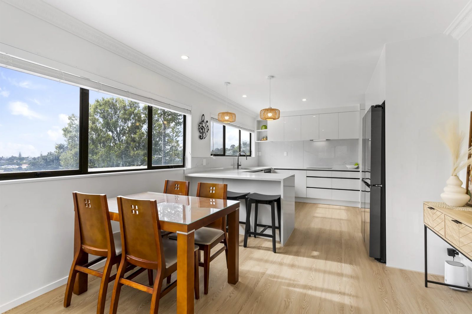 25 Coromandel Crescent, Mairangi Bay, photo 8