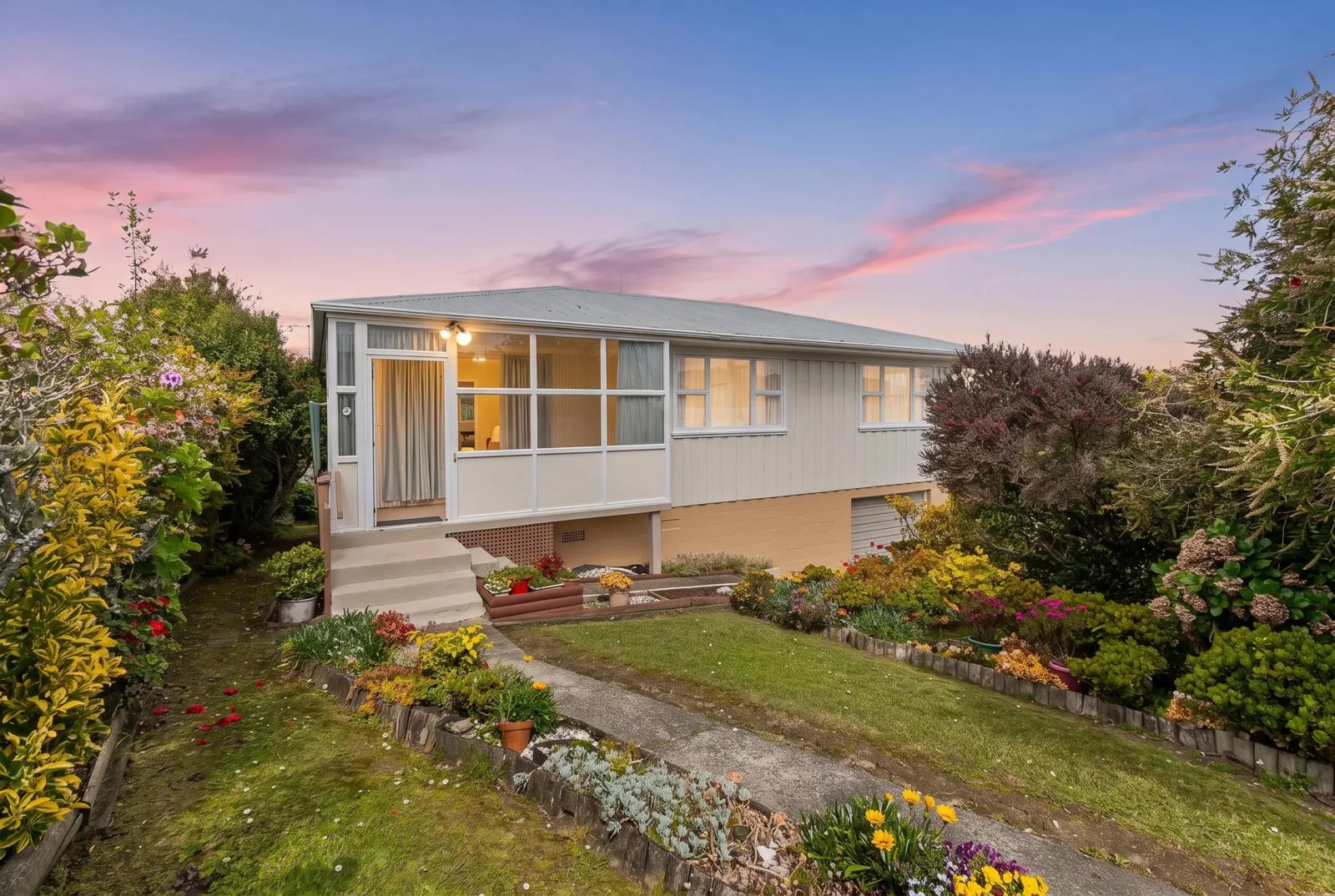 20 Fairway Avenue, Red Beach, photo 1