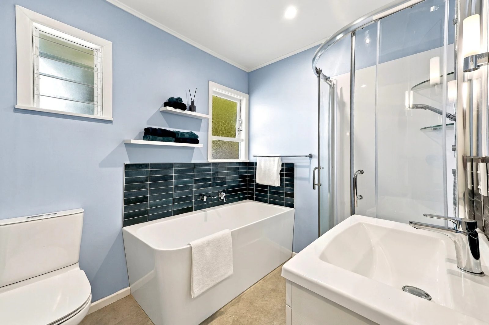 34 Fairclough Road, Beach Haven, photo 16