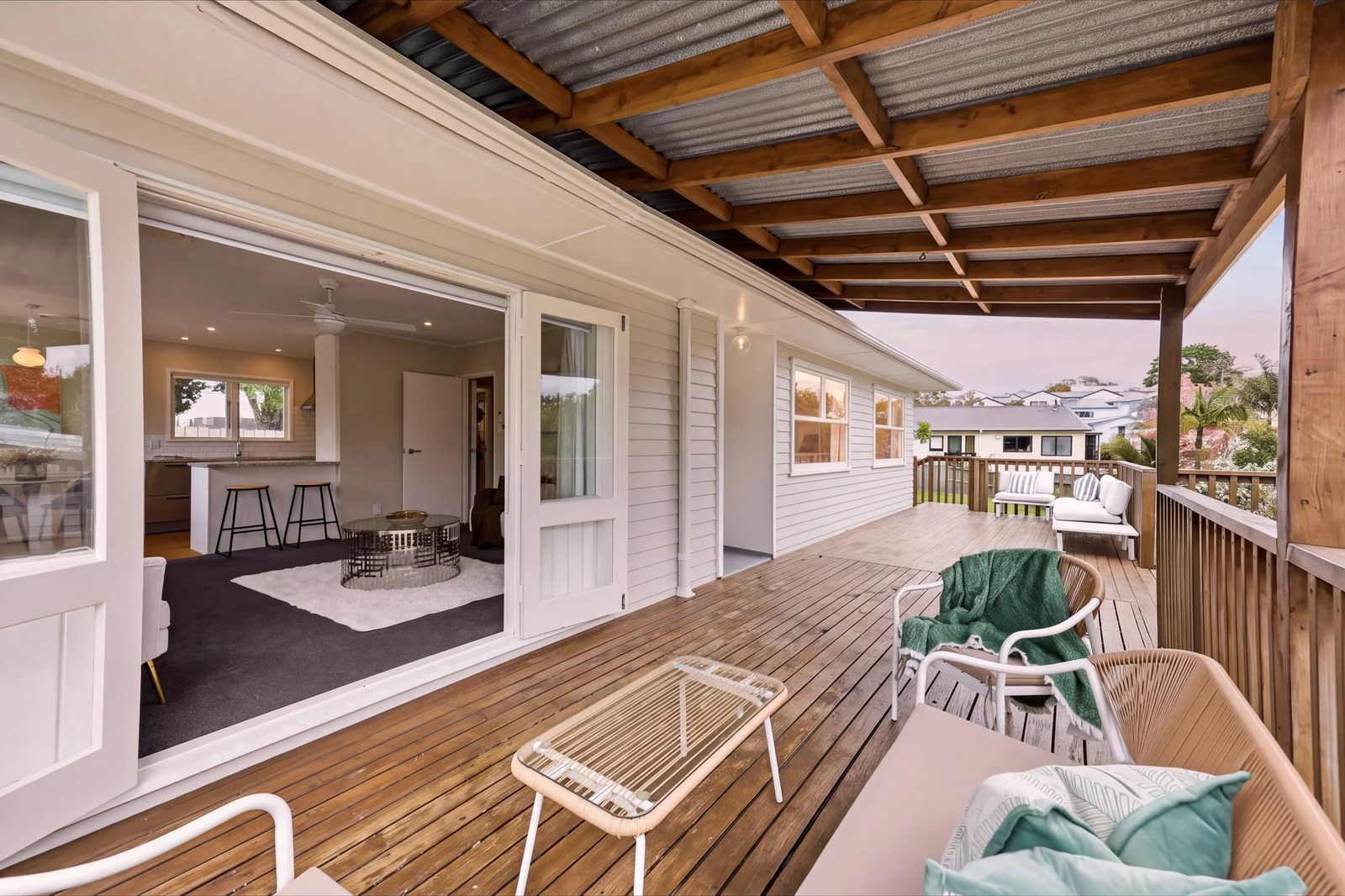 34 Fairclough Road, Beach Haven, photo 5