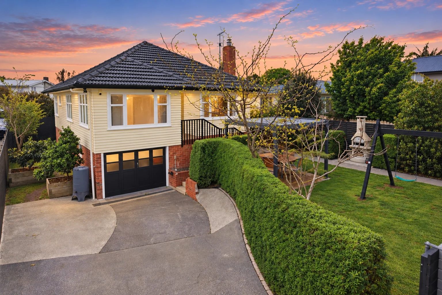 7 Stokes Avenue, Te Atatu Peninsula, photo 1