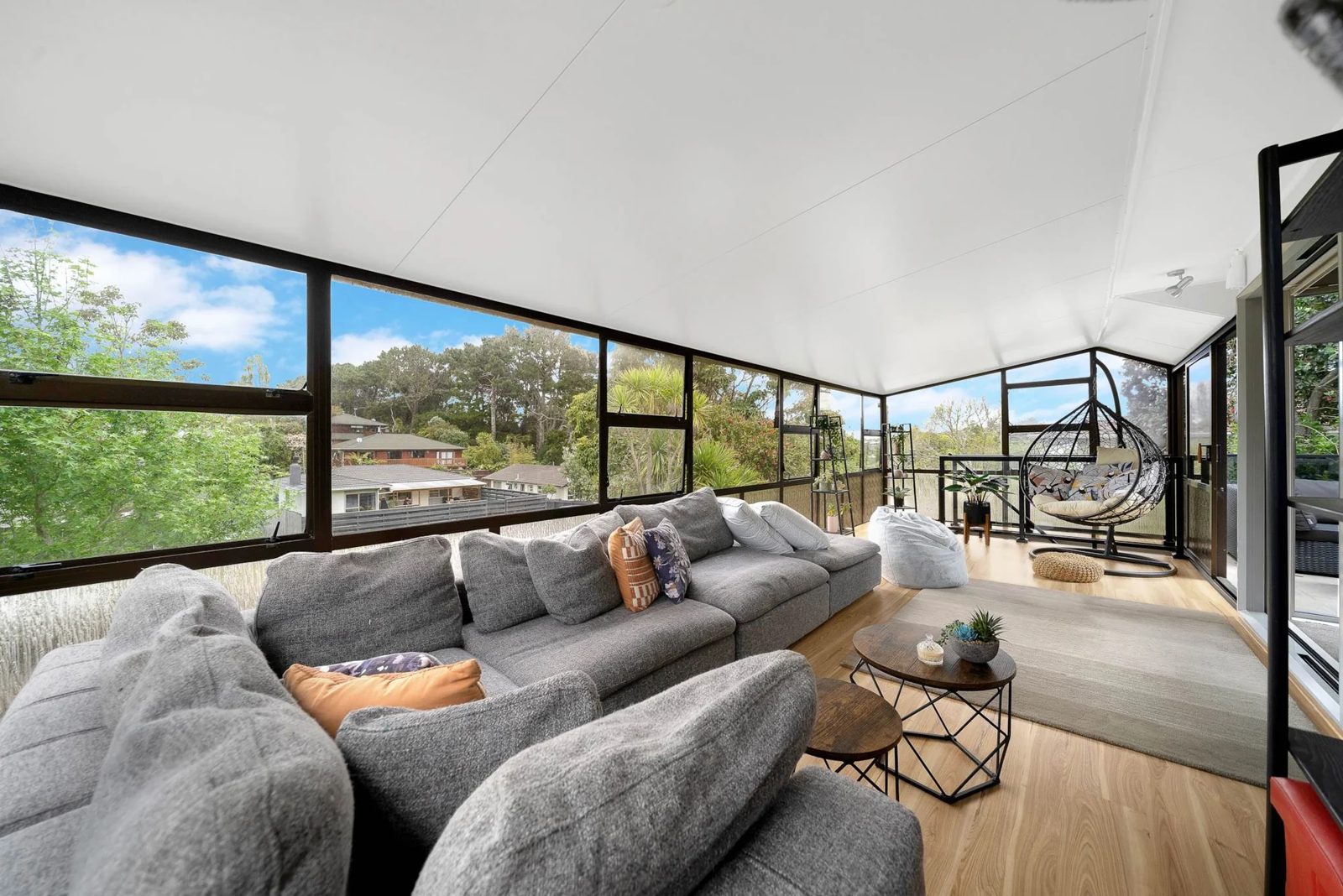 42 Lavery Place, Sunnynook, photo 2