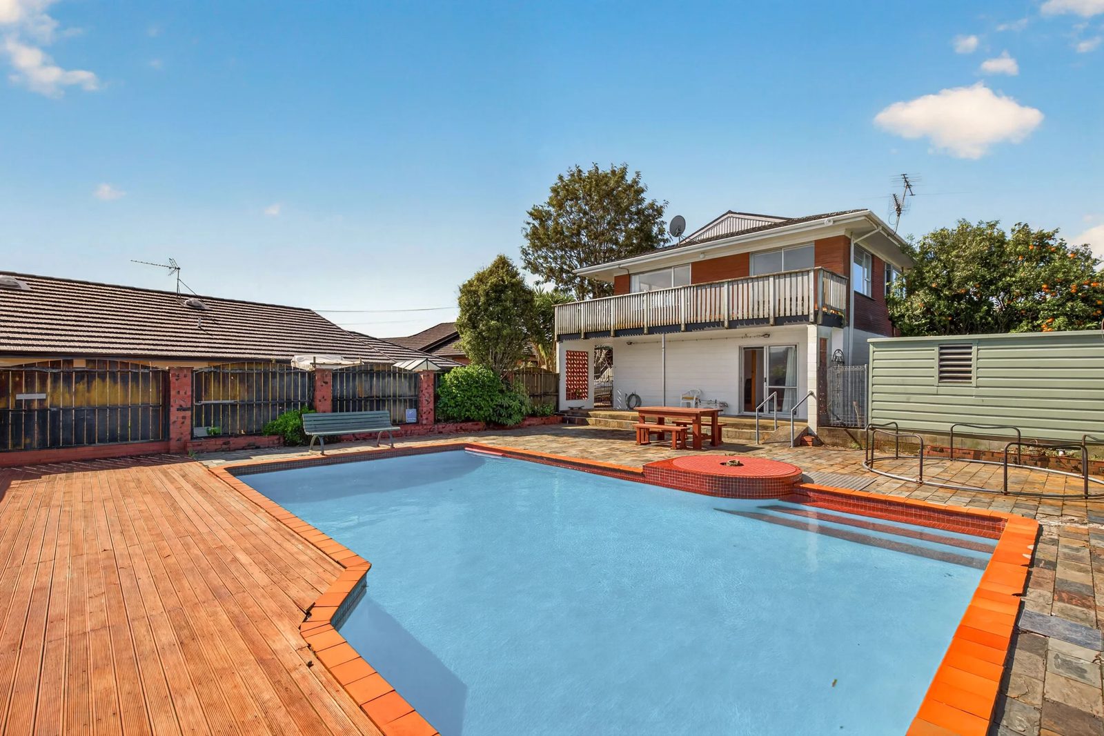 192 Sturges Road, Henderson, photo 1