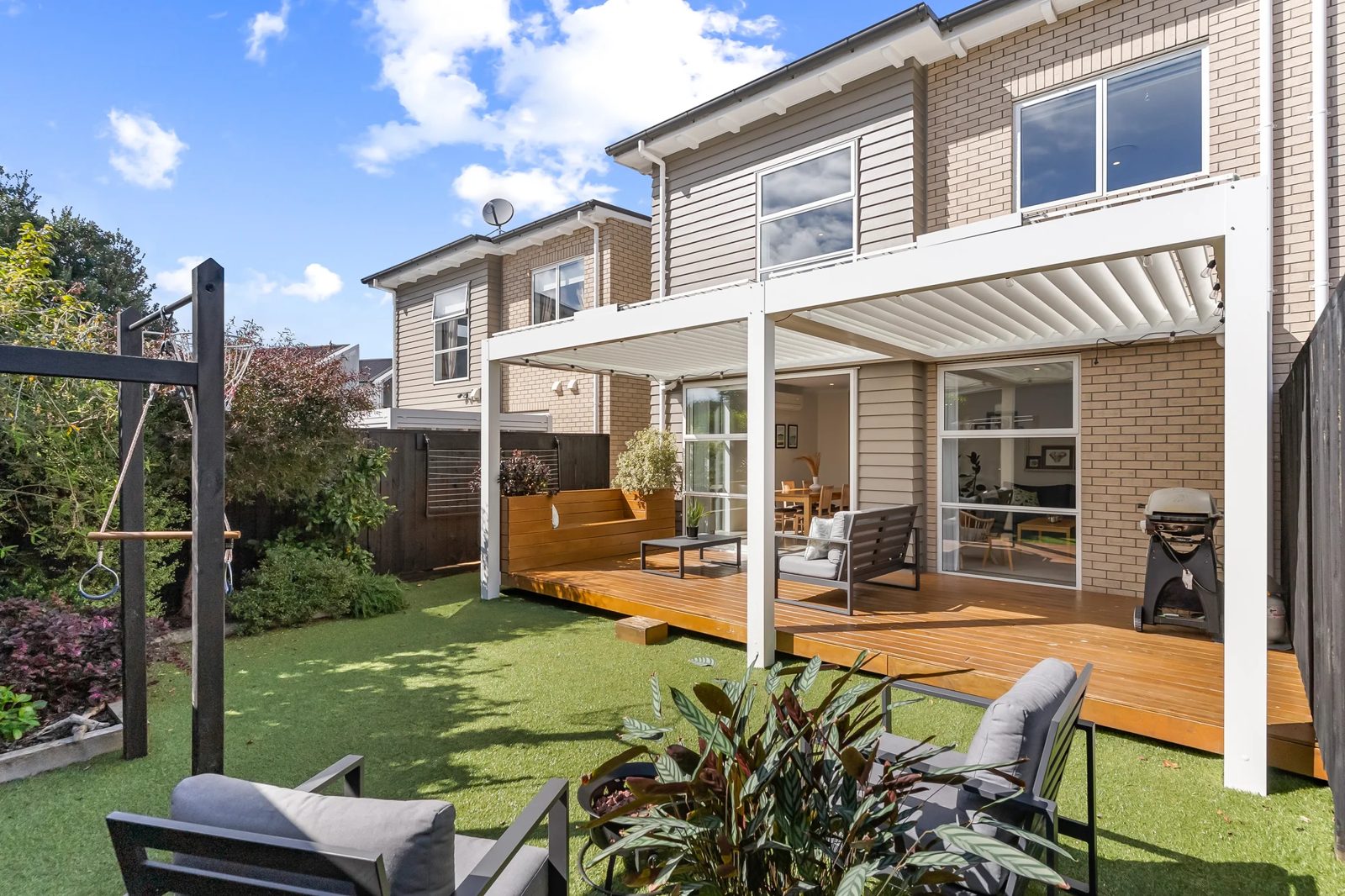 16 Skylark Road, Hobsonville, photo 1