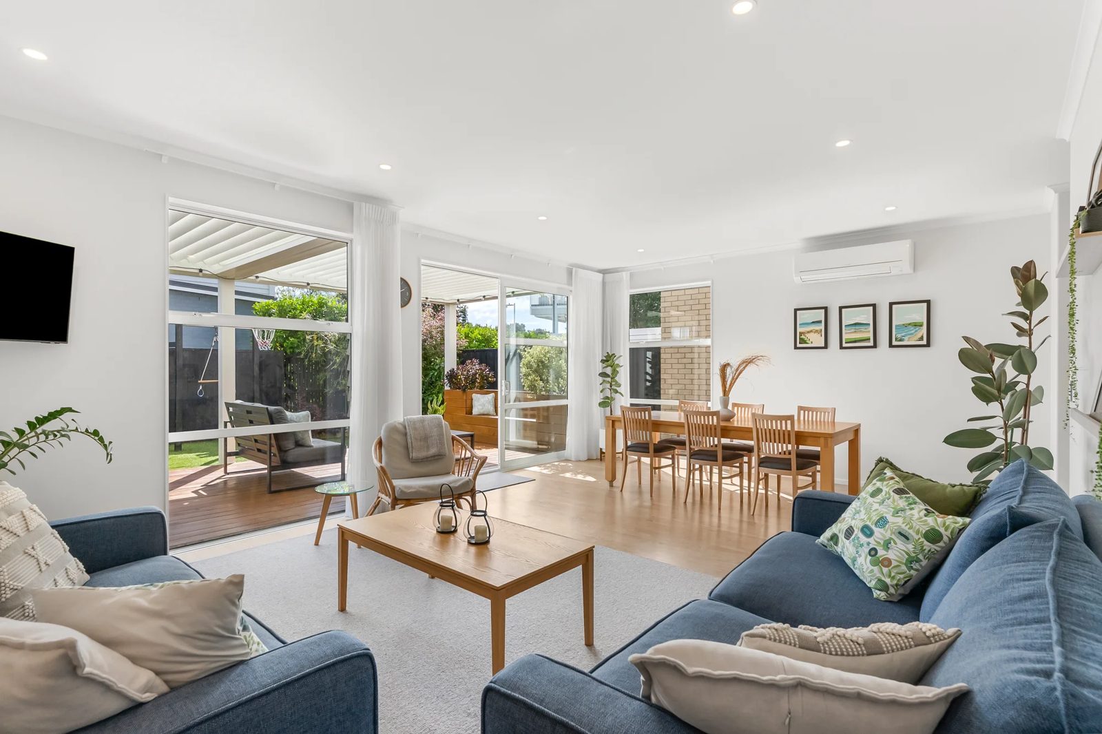 16 Skylark Road, Hobsonville, photo 3
