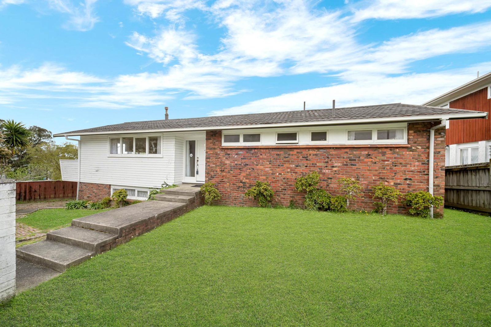 13 Keegan Drive, Massey, photo 1