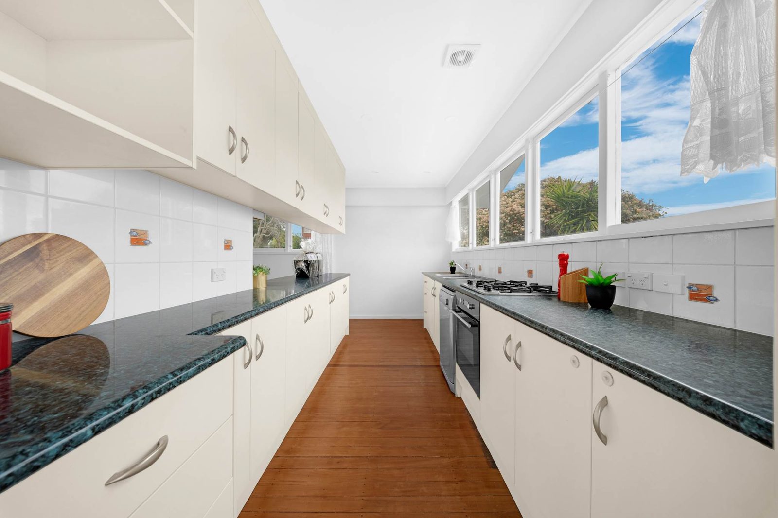 13 Keegan Drive, Massey, photo 13