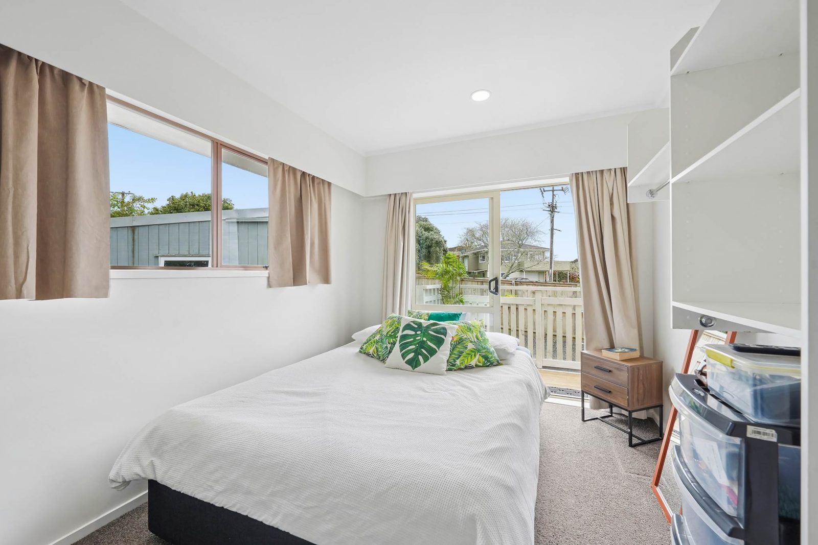 233 Royal Road, Massey, photo 20