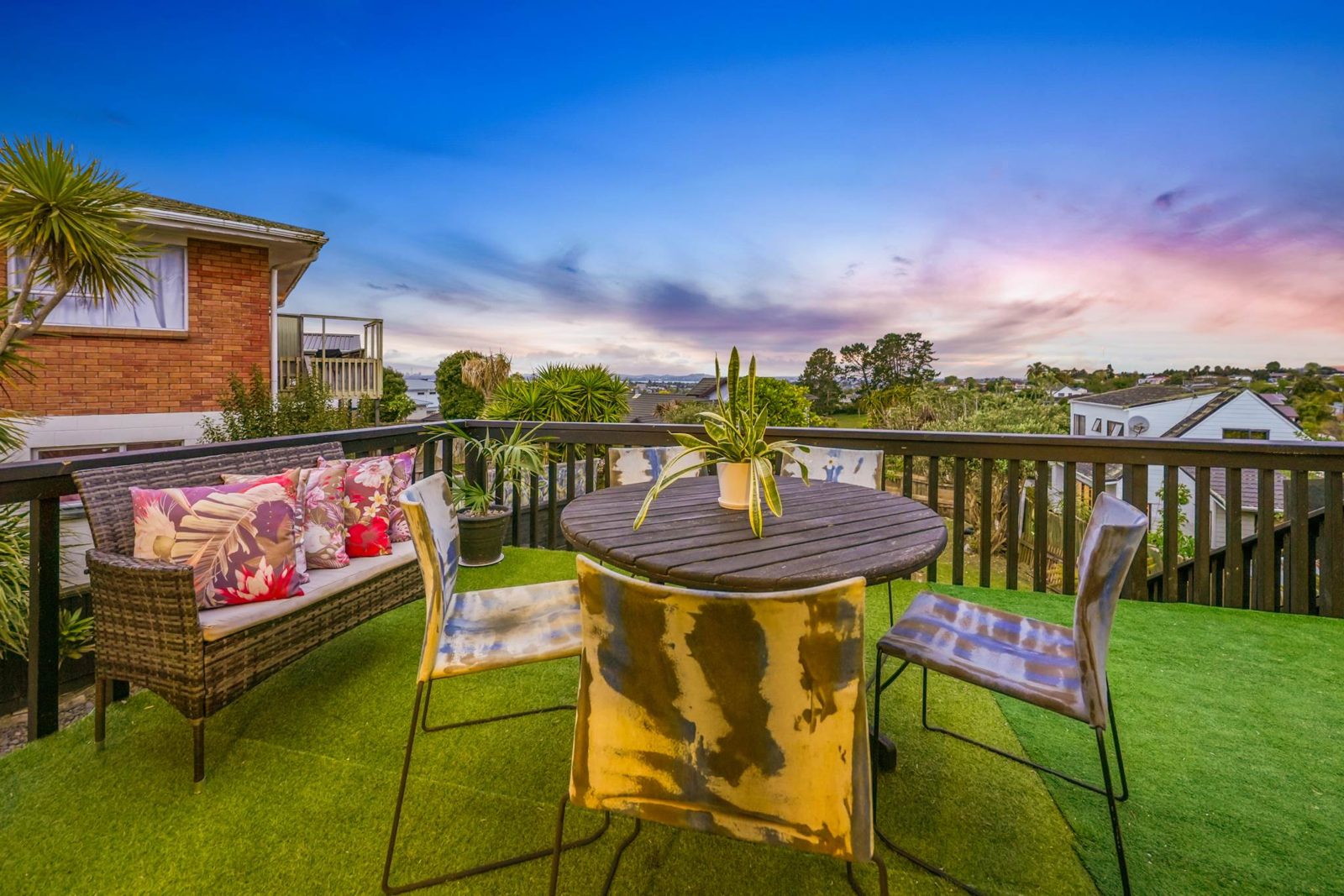233 Royal Road, Massey, photo 6
