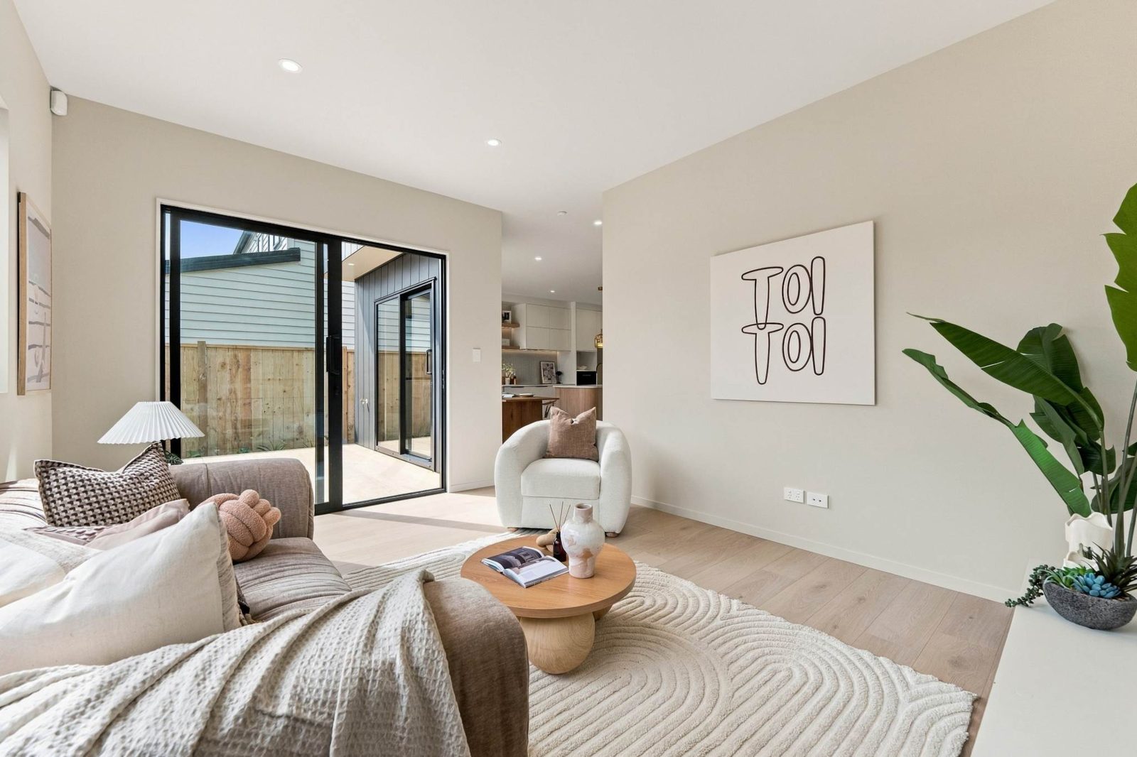 62D Merton Road, Saint Johns, photo 15