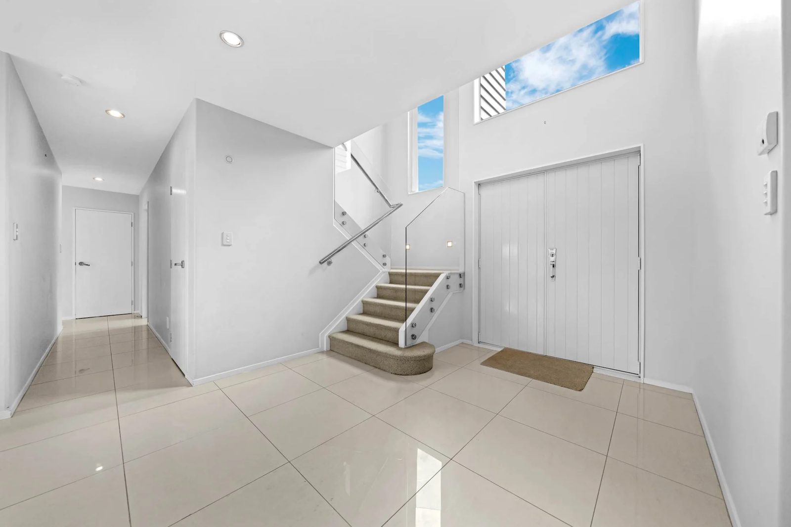 16 Lucca Crescent, Mission Heights, photo 6