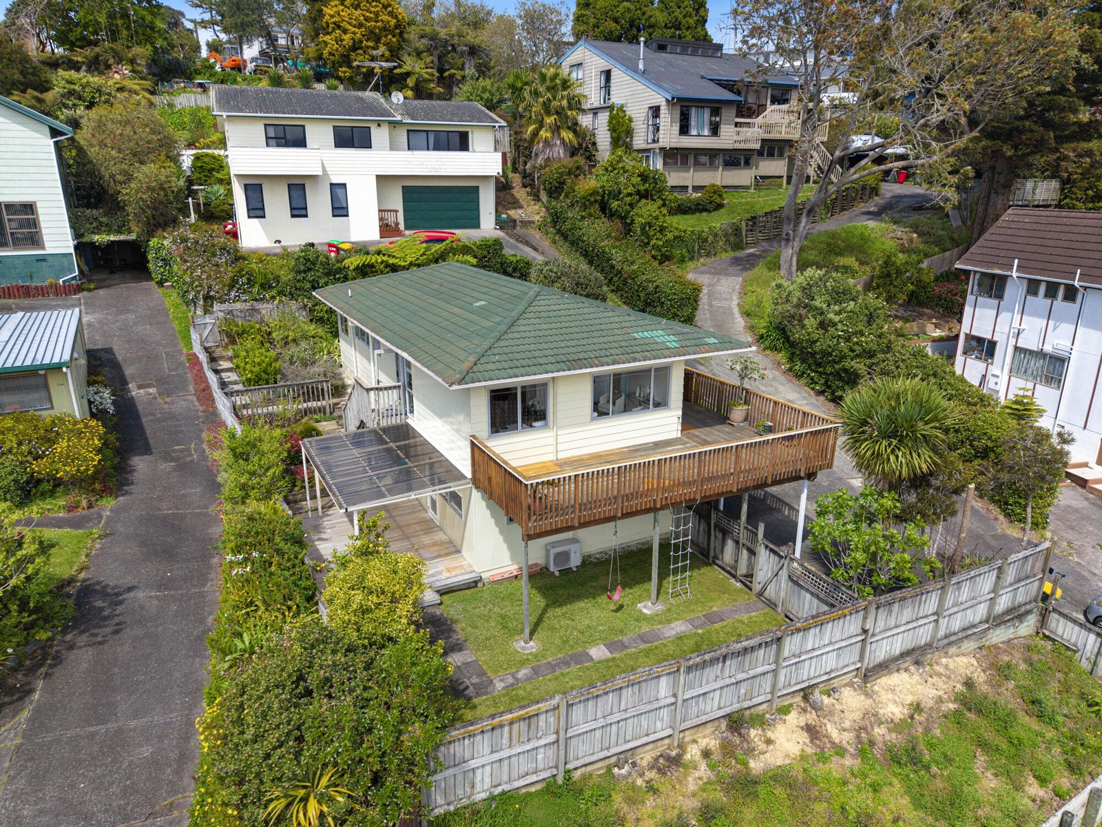 29 Oaktree Avenue, Browns Bay, photo 1