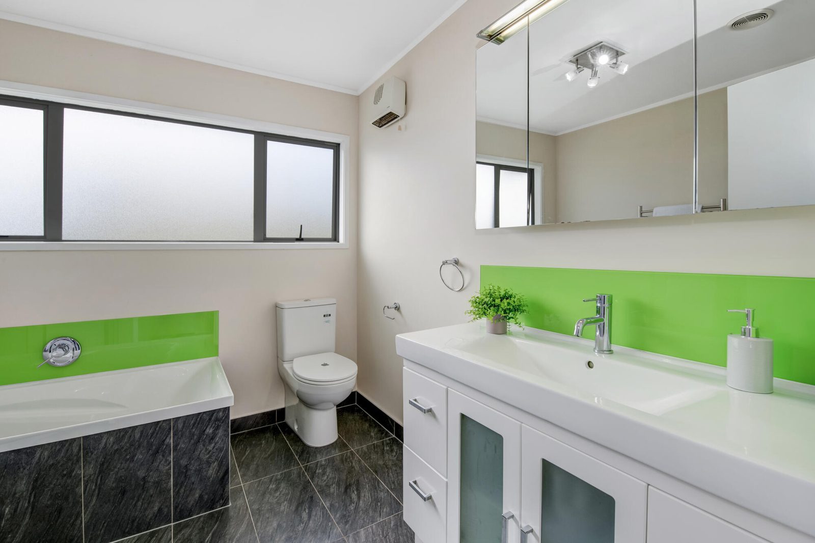 29 Oaktree Avenue, Browns Bay, photo 15
