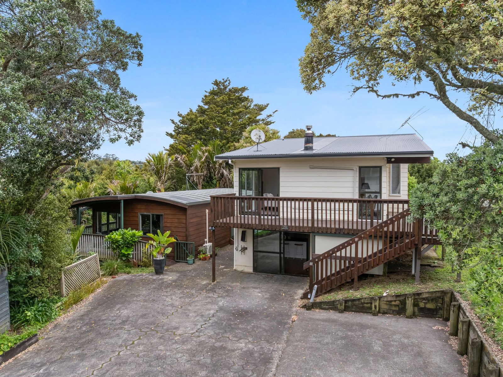28 Hiwihau Place, Glenfield, photo 1