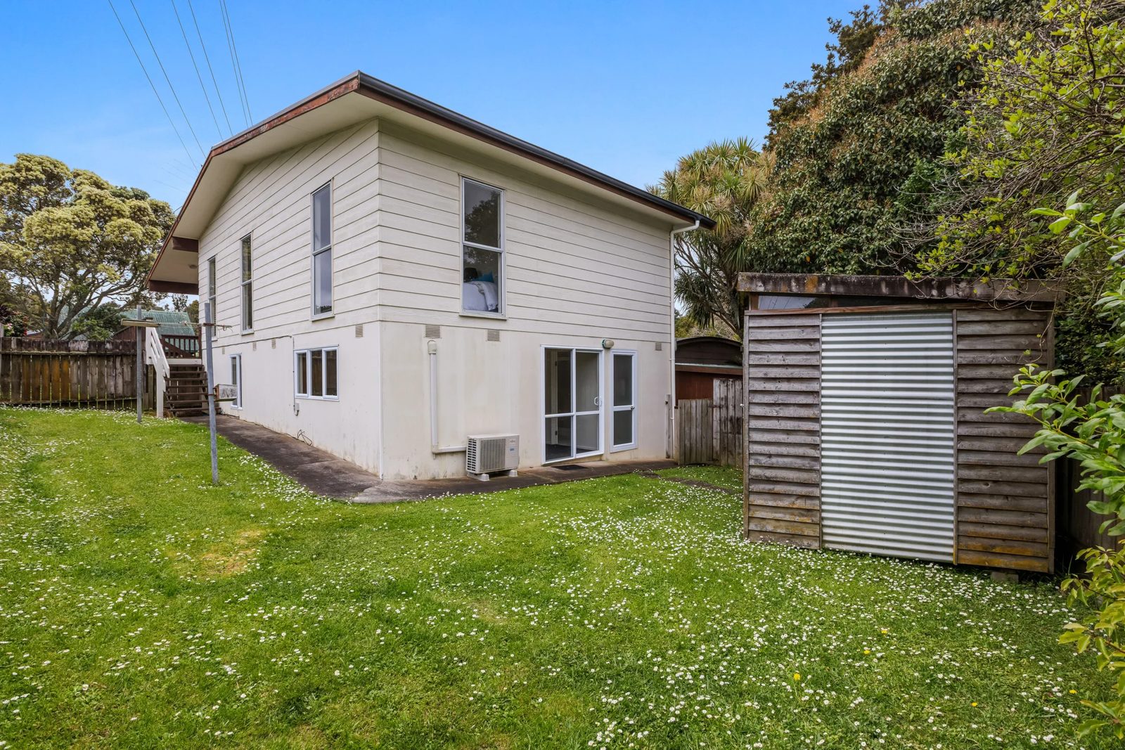 28 Hiwihau Place, Glenfield, photo 17