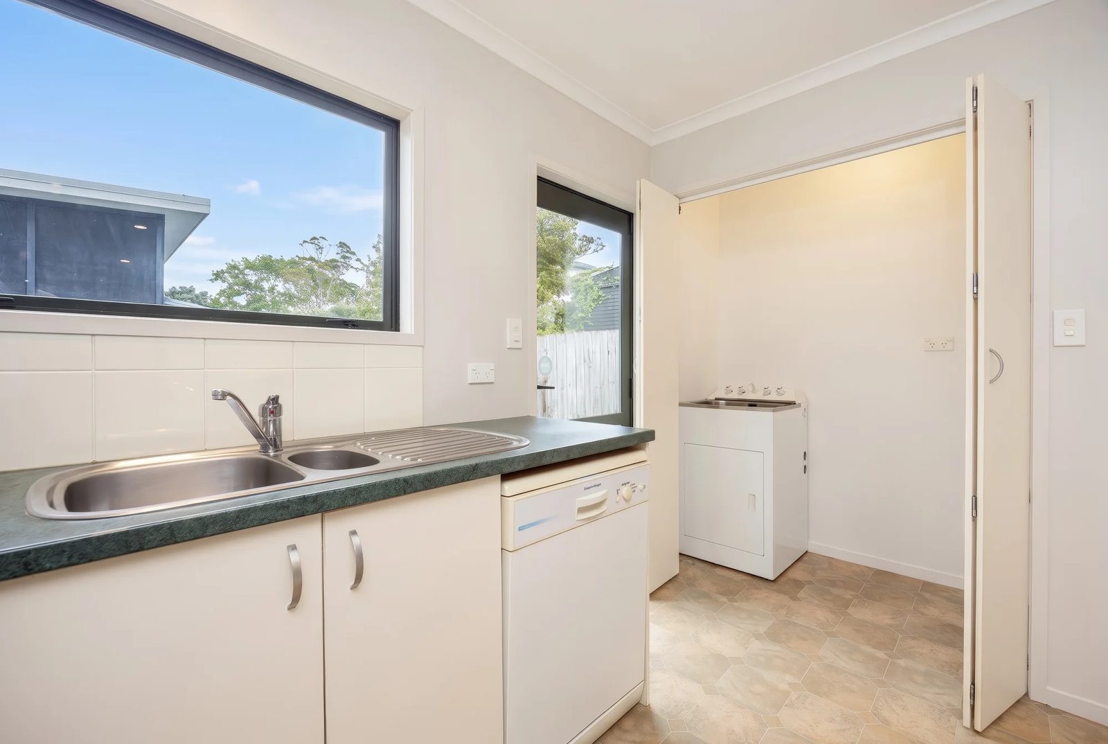 18A Brandon Road, Manly, photo 18