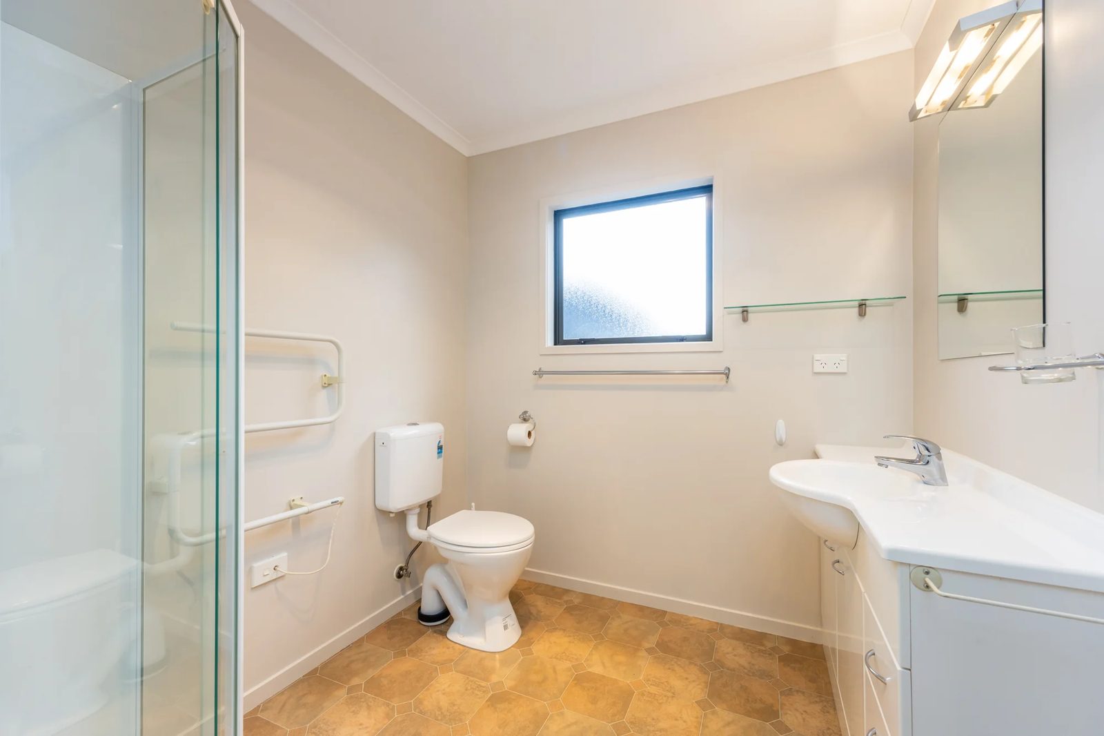 18A Brandon Road, Manly, photo 19