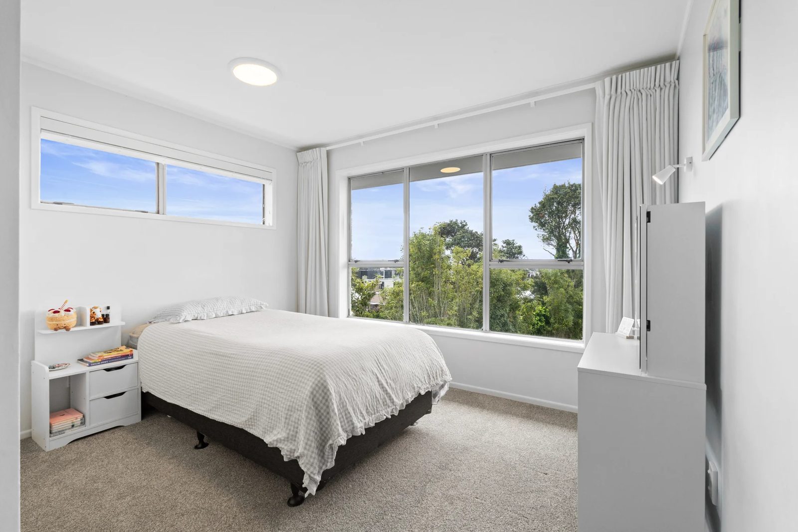 24 John Dee Crescent, Red Beach, photo 14