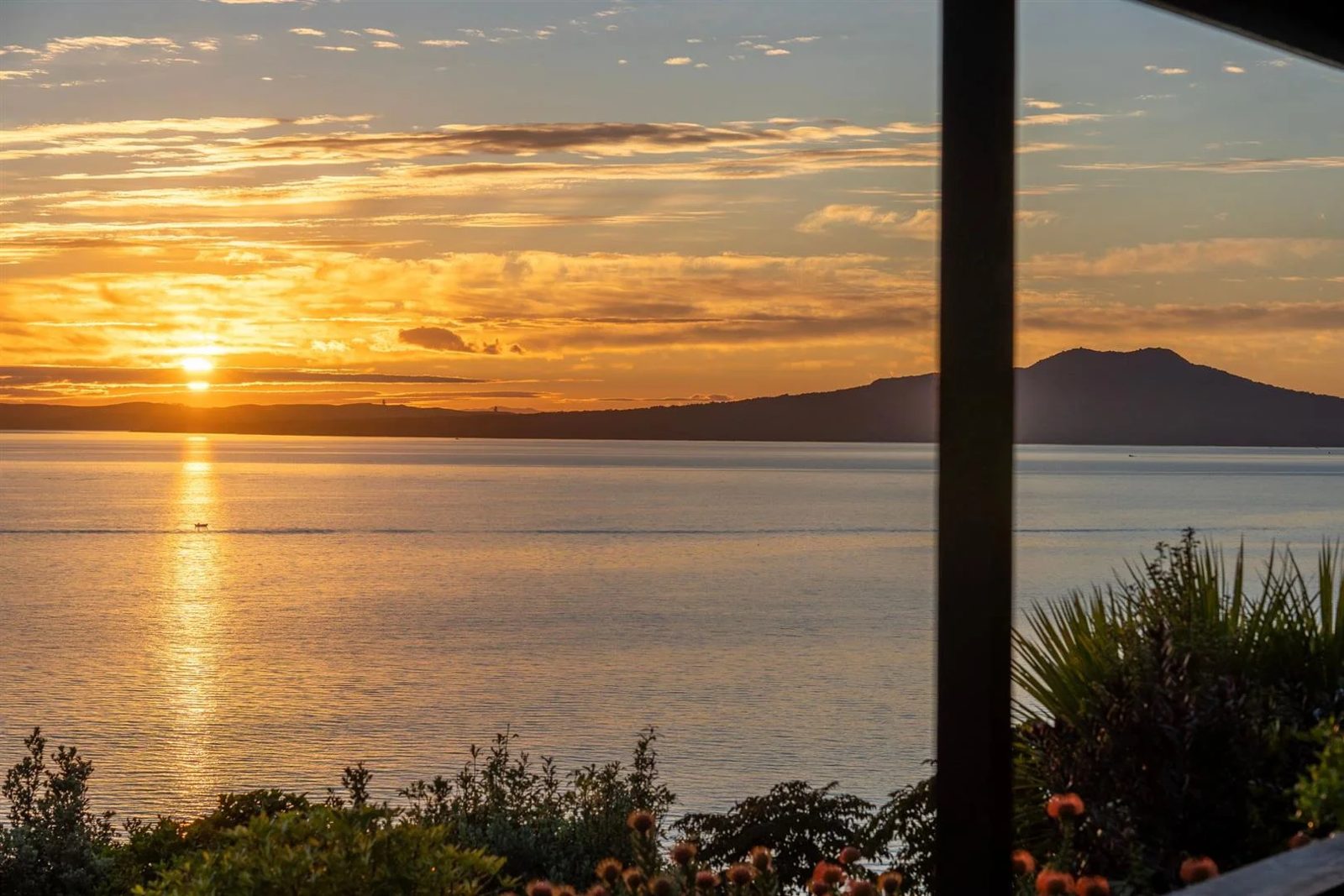 153 Beach Road, Castor Bay, photo 8