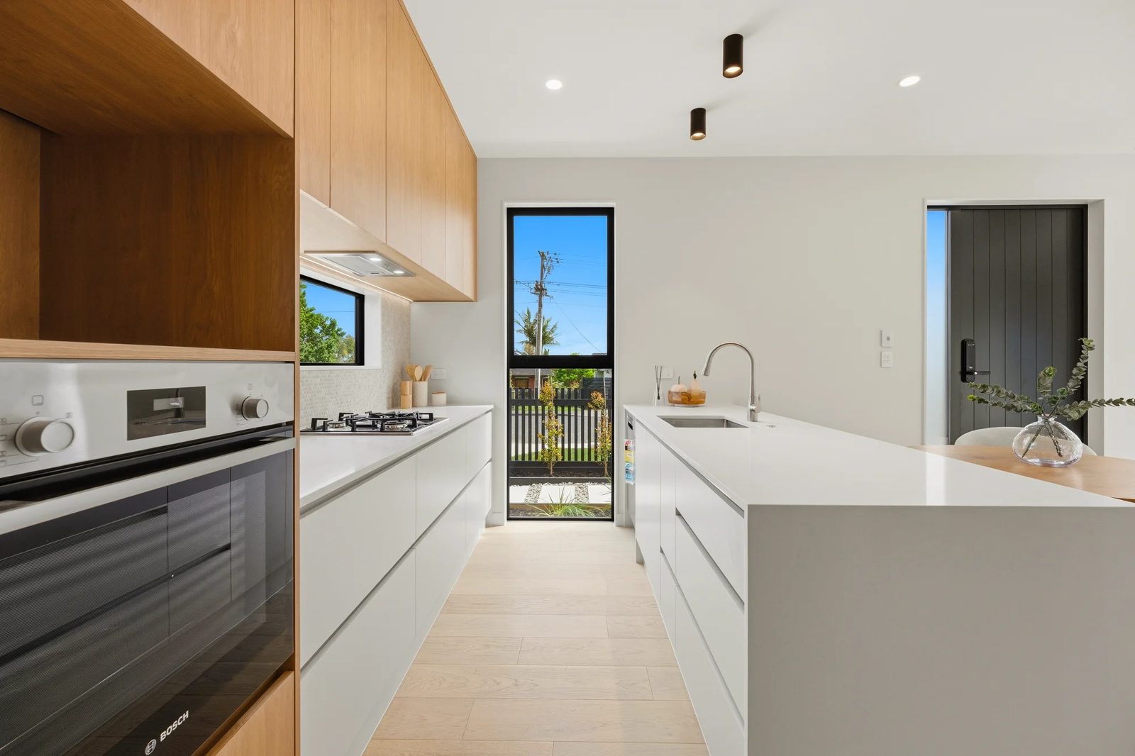 28 Dakota Avenue, Beach Haven, photo 3
