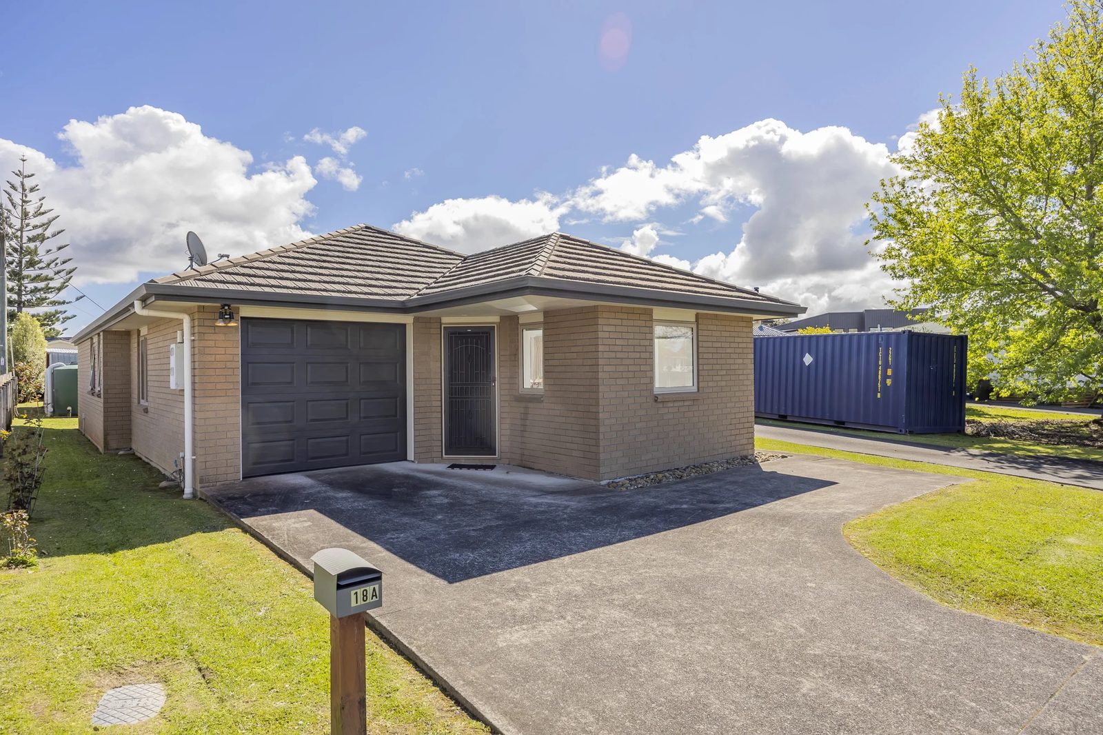18A Duncan Avenue, Te Atatu South, photo 1