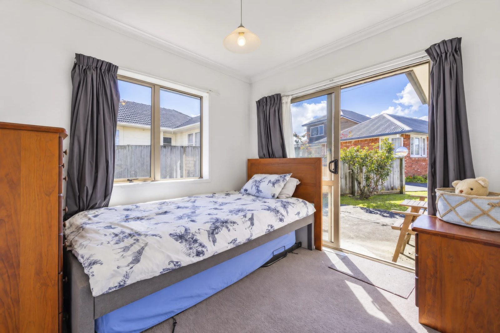 18A Duncan Avenue, Te Atatu South, photo 3