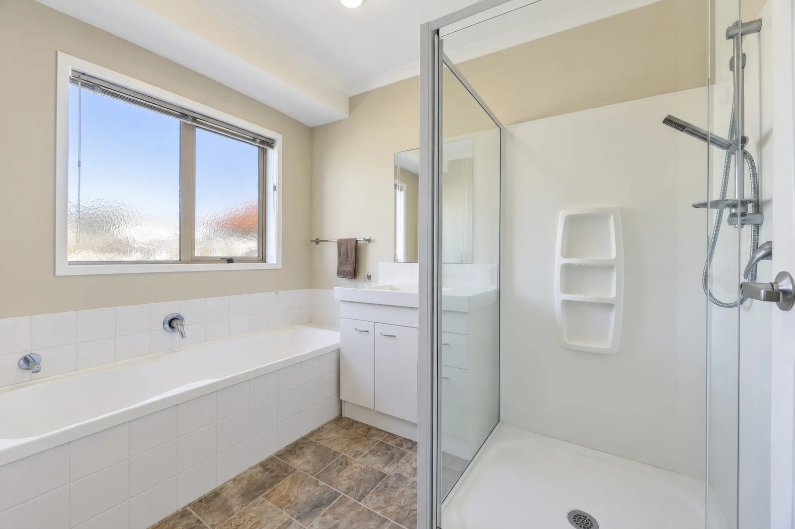 18A Duncan Avenue, Te Atatu South, photo 10
