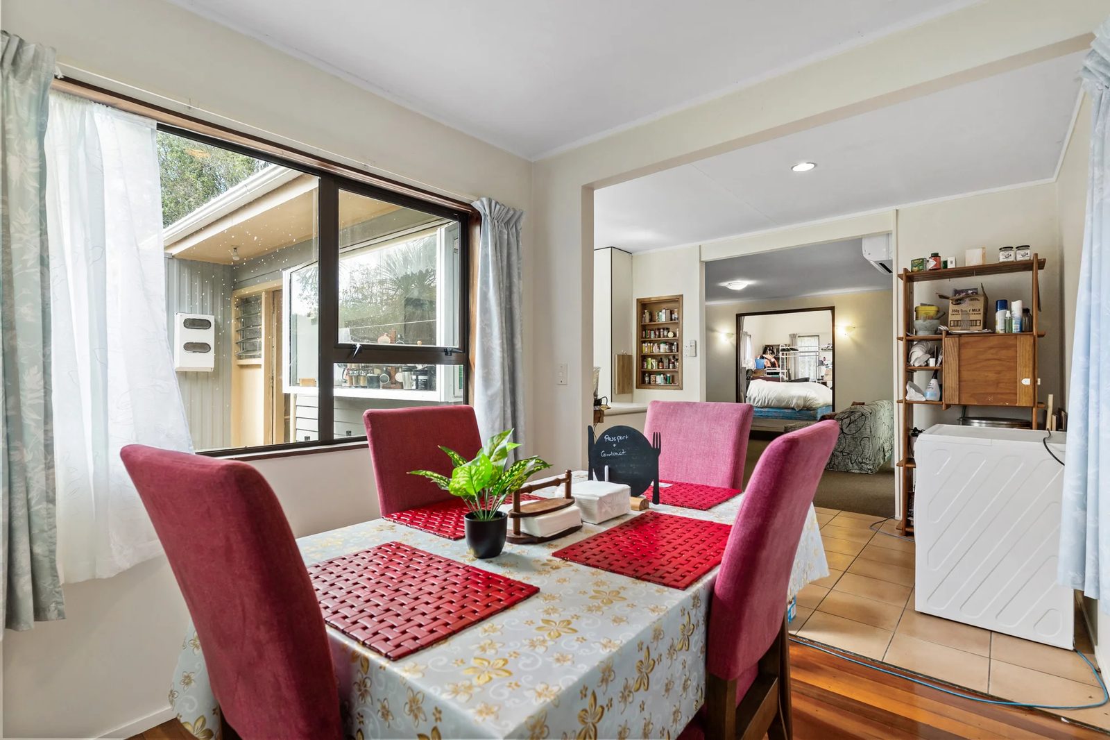 12 Karapiti Place, Glen Eden, photo 9