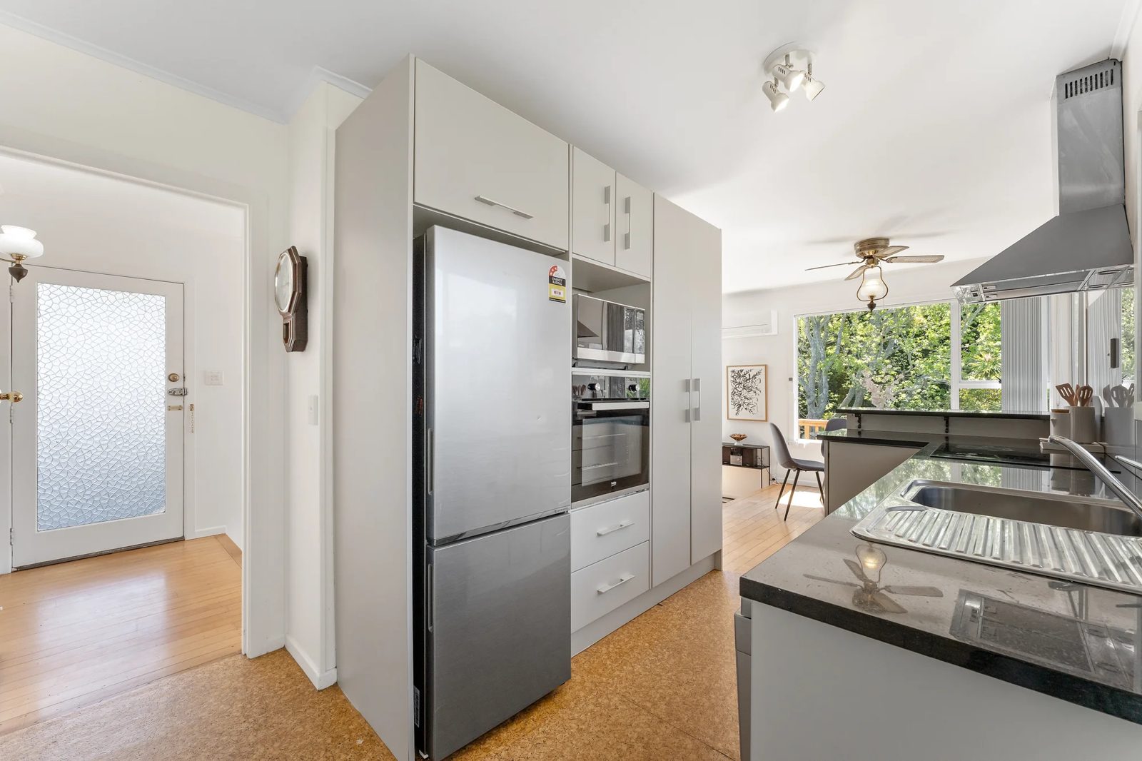 41 Seaview Road, Glenfield, photo 4