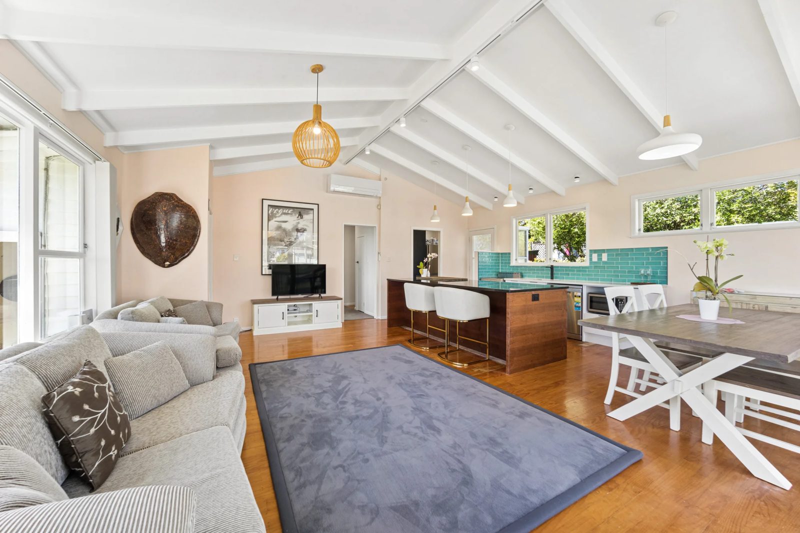 31 Mason Street, New Lynn, photo 1
