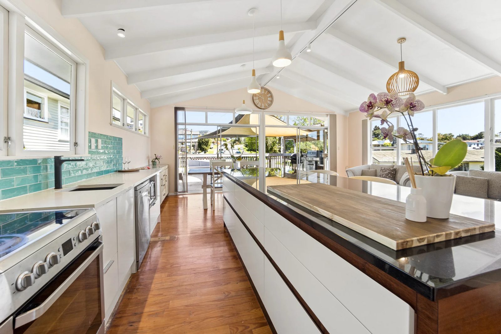 31 Mason Street, New Lynn, photo 7