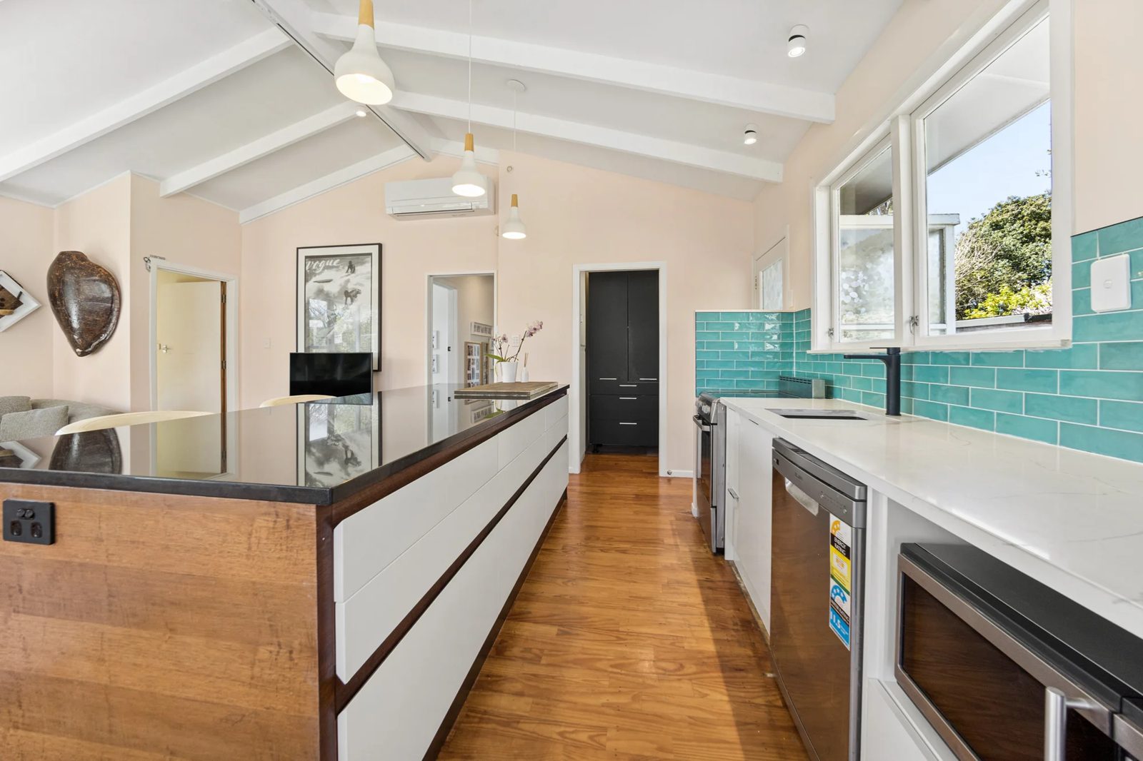 31 Mason Street, New Lynn, photo 10