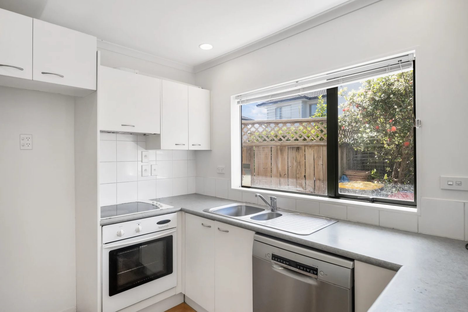 17/2 Arawa Street, New Lynn, photo 7