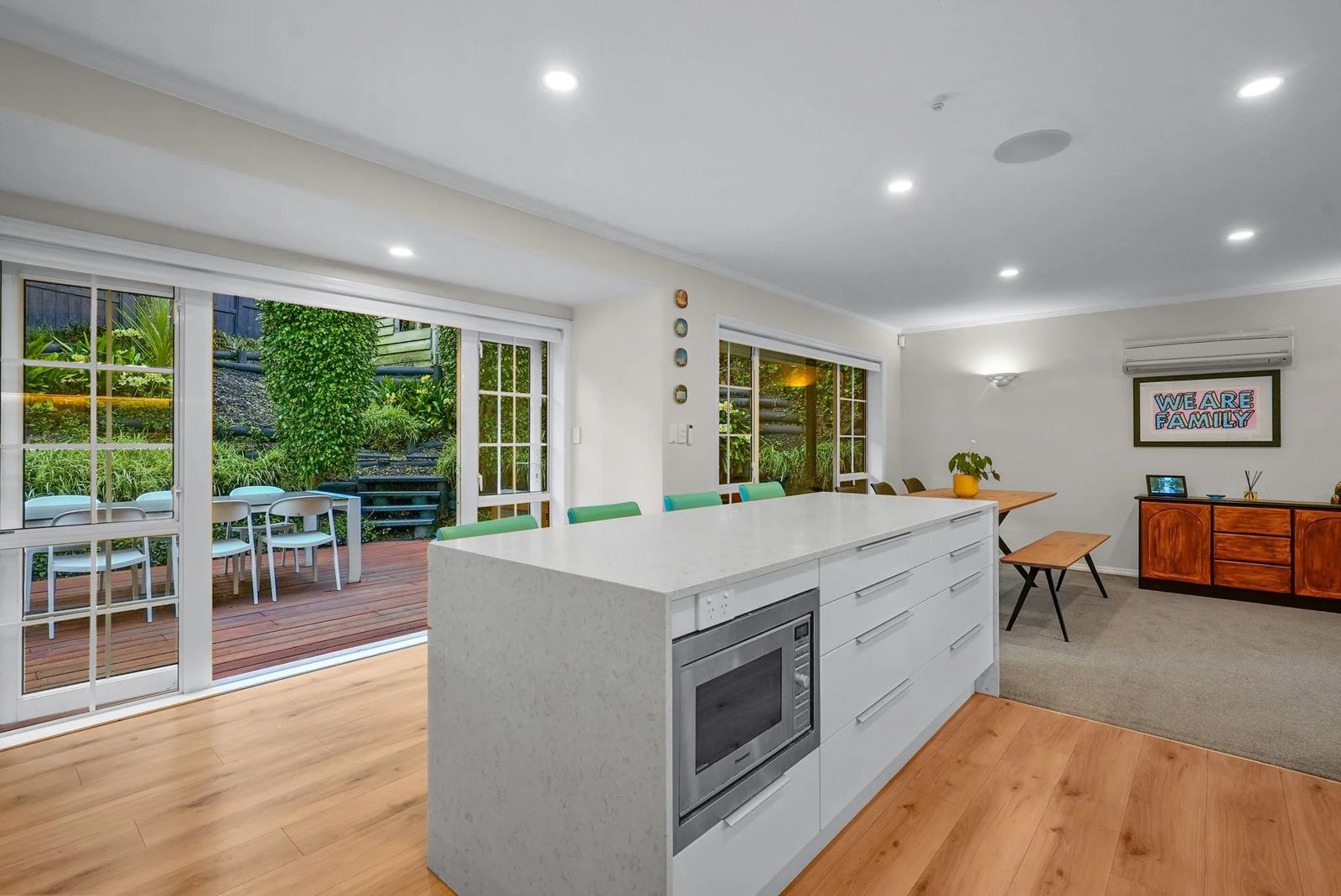 2/48 Seaton Road, Murrays Bay, photo 4