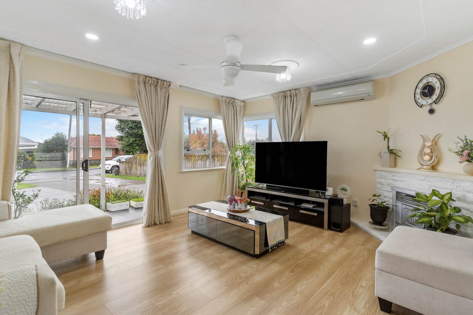 8 Cameron Street, Papakura, photo 1