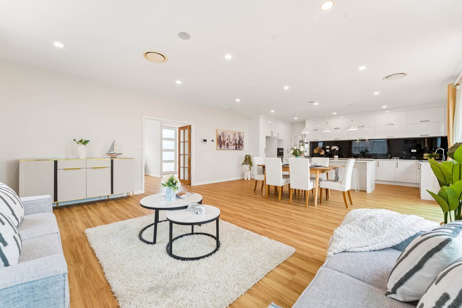 20 Mackay Drive, Greenhithe, photo 7