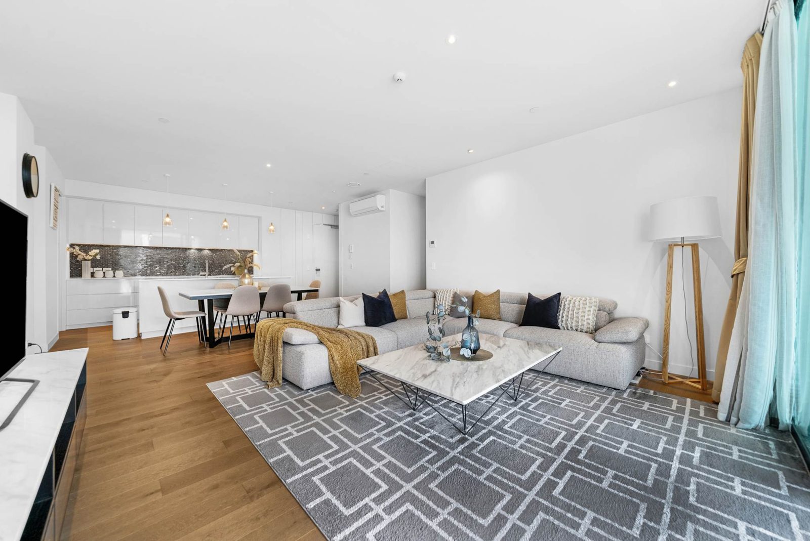 208/223B Green Lane West, Epsom, photo 2