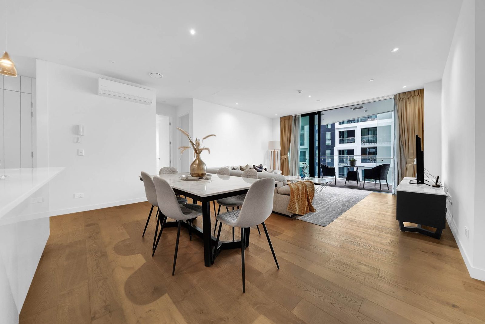 208/223B Green Lane West, Epsom, photo 3