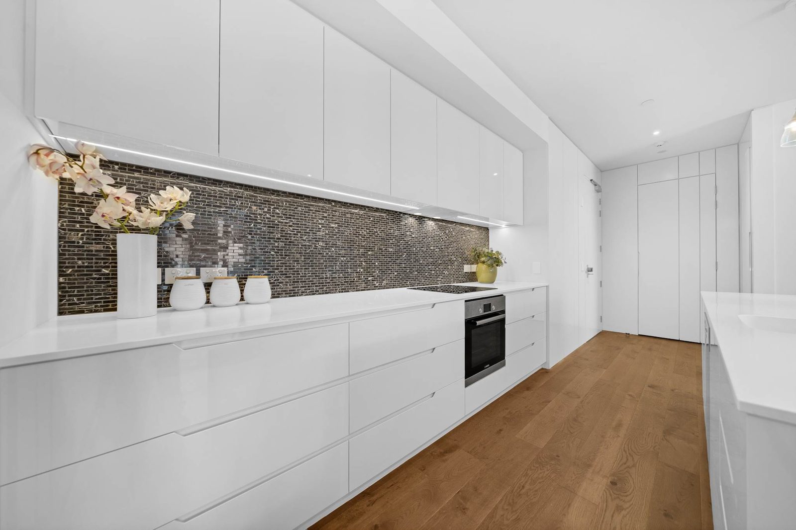 208/223B Green Lane West, Epsom, photo 10