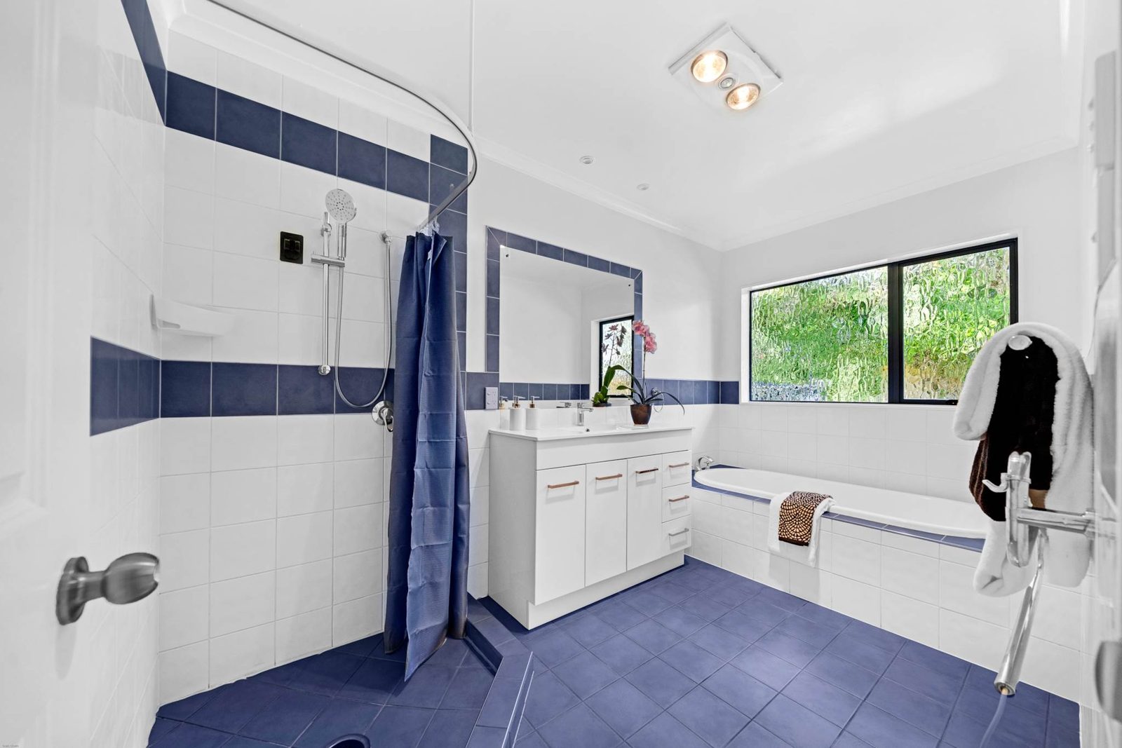 36 Lothian Brae, Wattle Downs, photo 8