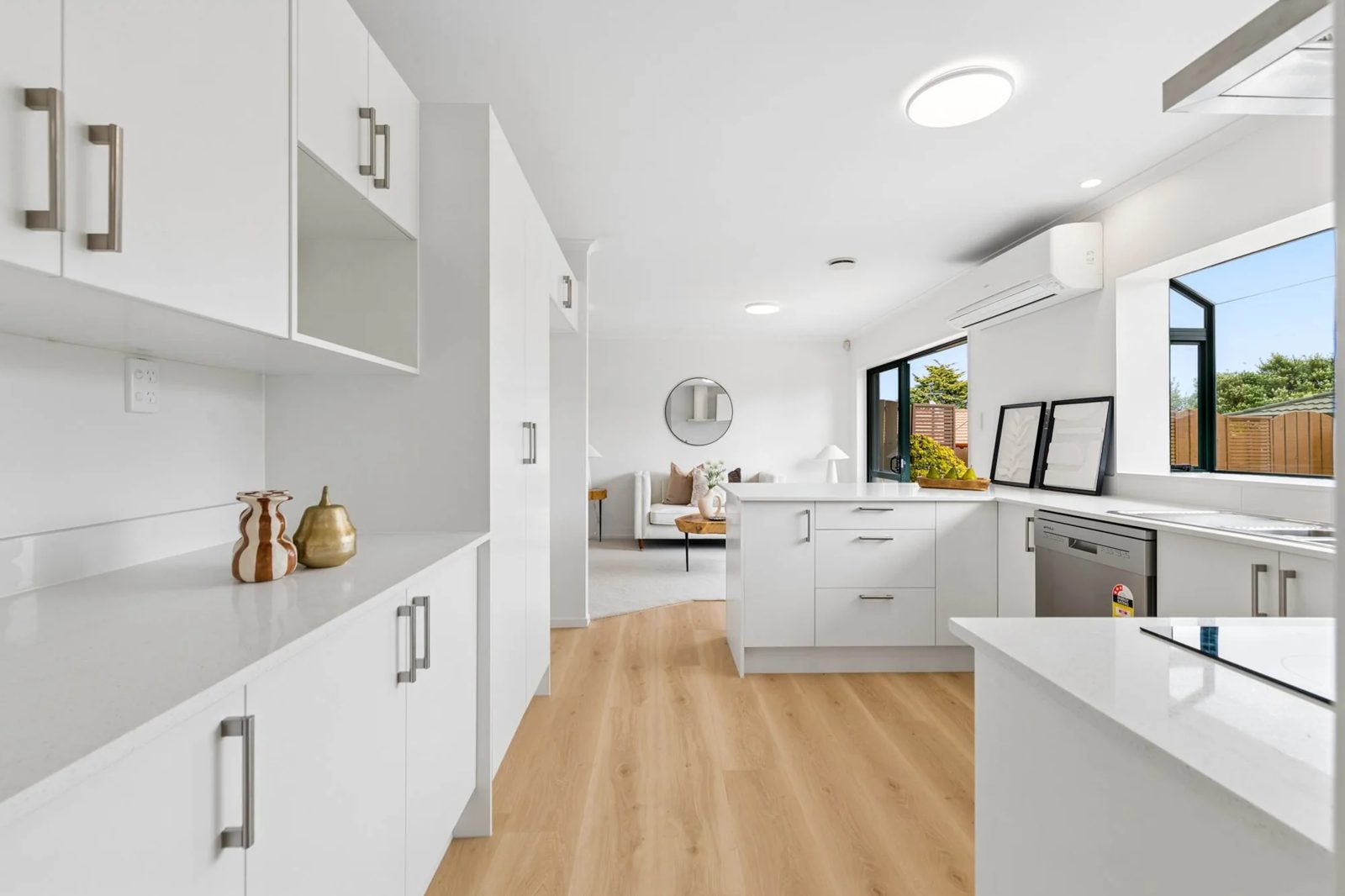 10 Medvale Avenue, Flat Bush, photo 4