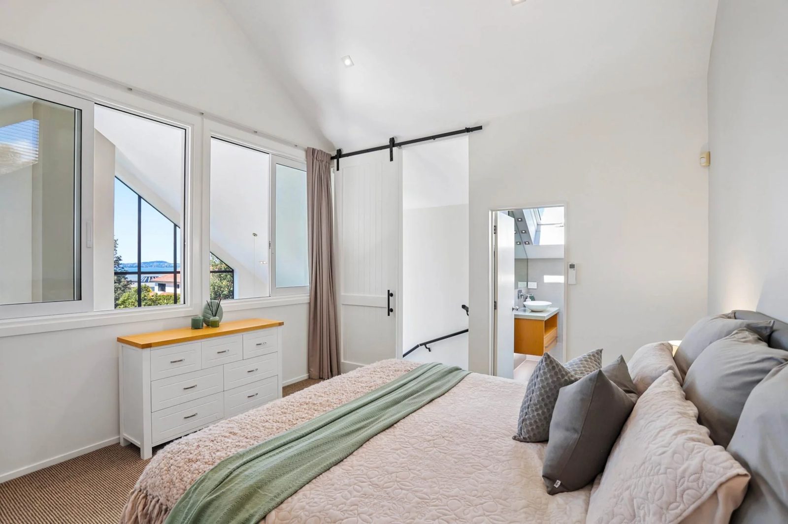 86A Wiseley Road, West Harbour, photo 16