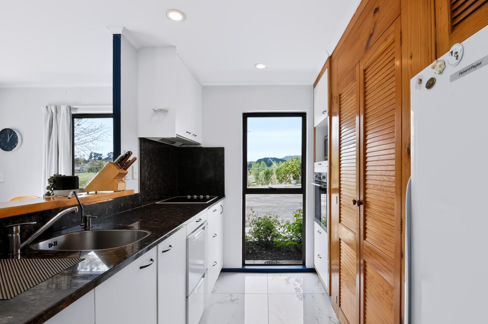 11 Anzac Valley Road, Waitakere, photo 4