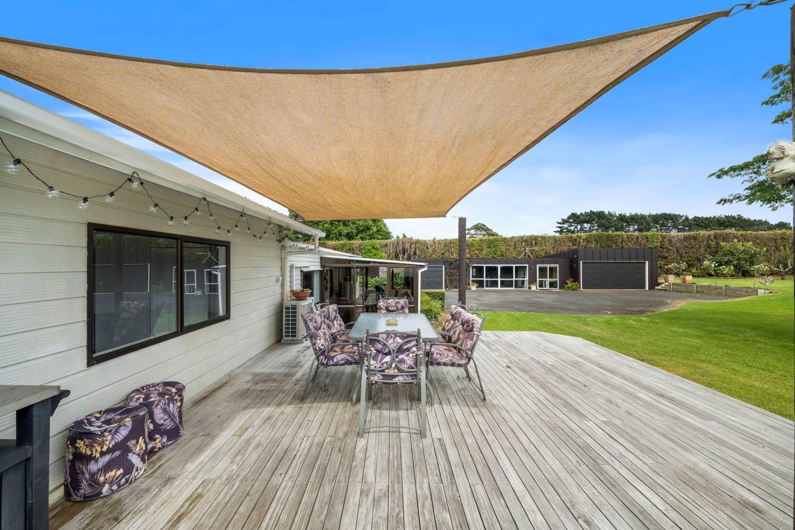 299A Clarks Beach Road, Clarks Beach, photo 6
