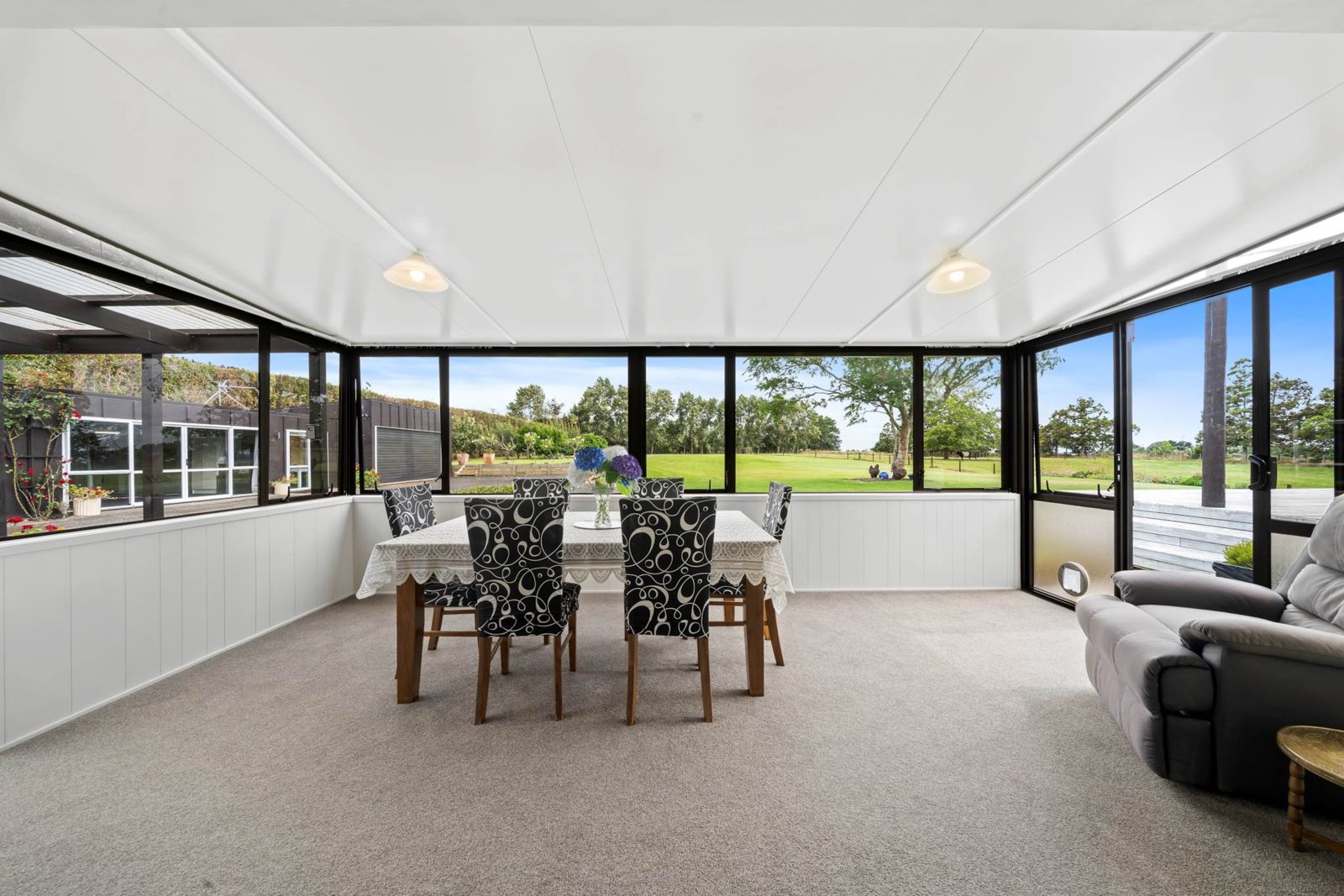 299A Clarks Beach Road, Clarks Beach, photo 9