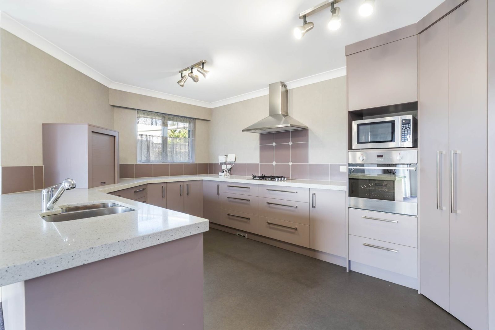 9 Goble Road, Clarks Beach, photo 4